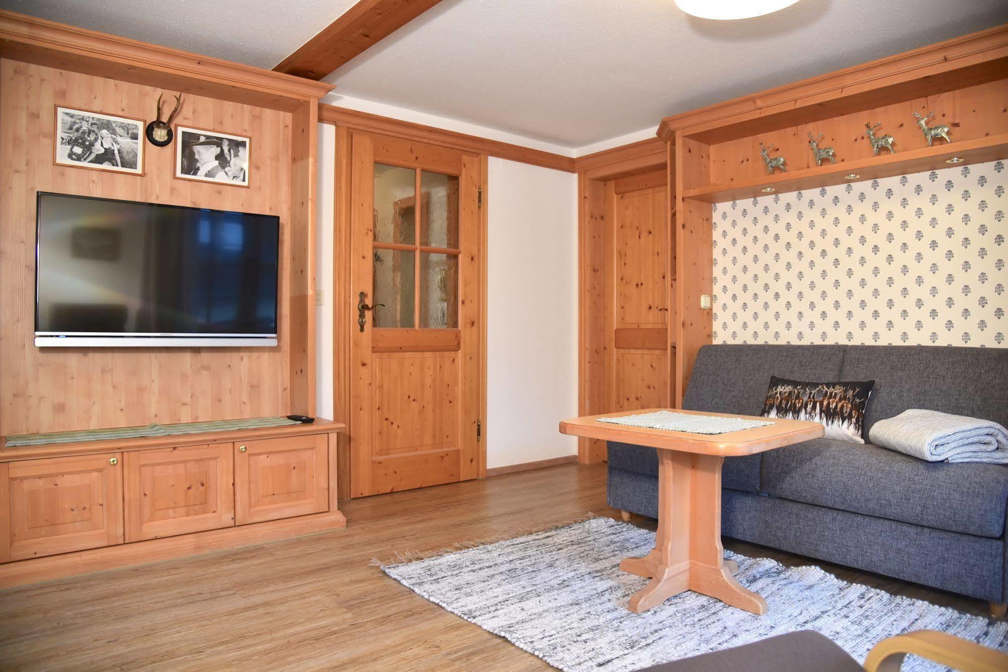 Haus Susanne - Top-Ferienwohnungen - Sommer-Bergbahn Inklusive オーバーマイゼルシュタイン エクステリア 写真